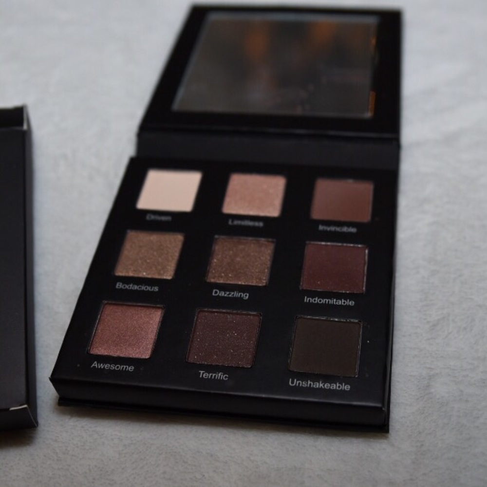 Real Her eyeshadow palette